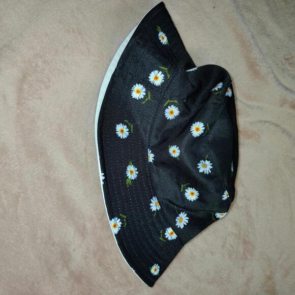 Kids Black Daisy Sun Hat - Picture 1 of 2